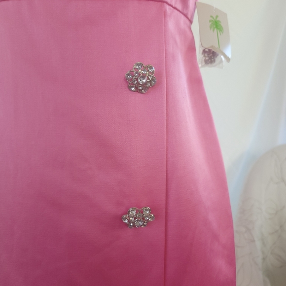 NWT Lilly Pulitzer Pink Cynthia Dress with Sparkle Hibiscus Pins Size 2 - Picture 3 of 5